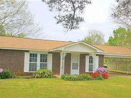 2863 Kingman Dr, Pike Road, Al 36064 in Pike Road, AL
