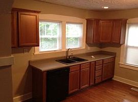 3415 N College Ave, Indianapolis, in 46205 Rent$650 and Dep $650 in Indianapolis, IN (Photo 2 of 8)