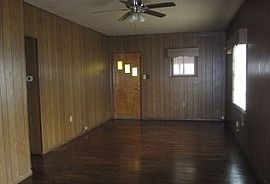 2228 W 7th St, Muncie, in 47302 Rent $500  and Dep $500 in Muncie, IN (Photo 2 of 9)