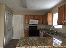 7904 Oakdale Ln, Indianapolis, in 46214 Rent$800 Anddep$800 in Indianapolis, IN (Photo 2 of 7)