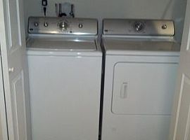 2027 Broadway St, Indianapolis, in 46202 5 Beds 4 Baths in Indianapolis, IN (Photo 4 of 10)