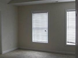 2027 Broadway St, Indianapolis, in 46202 5 Beds 4 Baths in Indianapolis, IN (Photo 9 of 10)