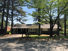 264 Forest Glen Cir, Avondale Estates, Ga 30002 3 Beds 1.5 Bath in Avondale Estates, GA