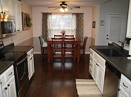 2524 Wilshire Dr, Temple, Tx 76502 3 Beds 2 Baths 1,739 Sqft in Temple, TX (Photo 3 of 8)