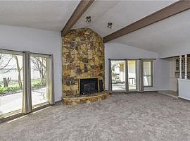 1352 W Hulgan Cir, Desoto, Tx 75115 4 Beds 2 Baths 2,274 Sqft in Desoto, TX (Photo 9 of 9)