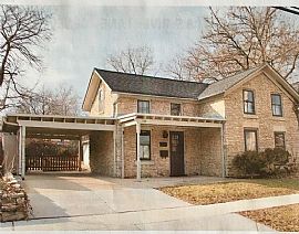 118 S River Ln, Geneva, Il 60134 2 Beds 1.5 Baths in Geneva, IL