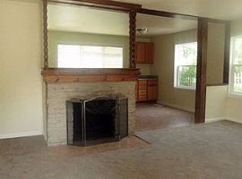 316 Neola St, Park Forest, Il 60466 3 Beds 1 Bath in Park Forest, IL (Photo 2 of 11)