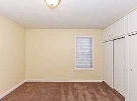 316 Neola St, Park Forest, Il 60466 3 Beds 1 Bath in Park Forest, IL (Photo 6 of 11)