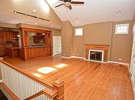 4206 Central Ave, Western Springs, Il 60558 5 Beds 3.5 Baths in Western Springs, IL (Photo 3 of 9)