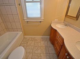 4206 Central Ave, Western Springs, Il 60558 5 Beds 3.5 Baths in Western Springs, IL (Photo 6 of 9)