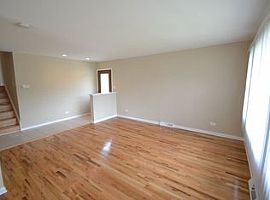 16436 Harold St, Oak Forest, Il 60452 3 Beds 2 Baths in Oak Forest, IL (Photo 6 of 9)