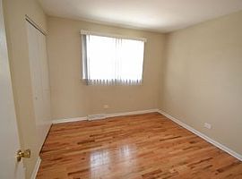 16436 Harold St, Oak Forest, Il 60452 3 Beds 2 Baths in Oak Forest, IL (Photo 7 of 9)