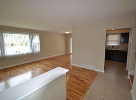 16436 Harold St, Oak Forest, Il 60452 3 Beds 2 Baths in Oak Forest, IL (Photo 8 of 9)