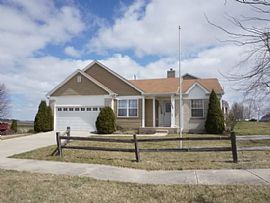 168 Arbor Ave, Sugar Grove, Il 60554 Rent $800 and Dep $800 in Sugar Grove, IL