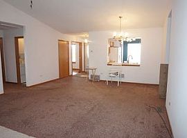 168 Arbor Ave, Sugar Grove, Il 60554 Rent $800 and Dep $800 in Sugar Grove, IL (Photo 5 of 8)