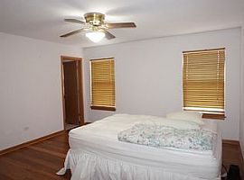 168 Arbor Ave, Sugar Grove, Il 60554 Rent $800 and Dep $800 in Sugar Grove, IL (Photo 7 of 8)