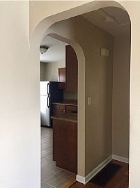 Freshly Renovated and Restored One-Bedroom Bungalow in Columbus, OH (Photo 5 of 6)