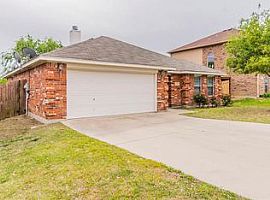 1205 N Rhea Dr, White Settlement, Tx 76108 3 Beds 2 Baths 1,489 in White Settlement, TX (Photo 2 of 9)