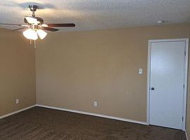 A Beautiful 3 Bedroom Apartment, with 2 Bathrooms in San Antonio, TX (Photo 10 of 12)