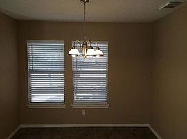 A Beautiful 3 Bedroom Apartment, with 2 Bathrooms in San Antonio, TX (Photo 6 of 12)