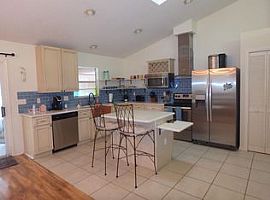4850 48th Ave, Vero Beach, Fl 32967 in Vero Beach, FL (Photo 2 of 7)