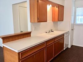 322 S 1st St, Wylie, Tx 75098 3 Beds 2 Baths 1,200 Sqft in Wylie, TX (Photo 6 of 8)