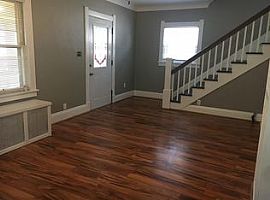 192 Oak St, Rossford, Oh 43460 Rent $650 and Dep $650 in Rossford, OH (Photo 2 of 10)