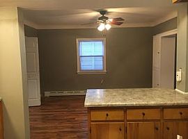192 Oak St, Rossford, Oh 43460 Rent $650 and Dep $650 in Rossford, OH (Photo 6 of 10)