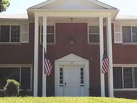 8983 Highland Dr, Brecksville, Oh 44141 Rent $700 and Dep $700 in Brecksville, OH