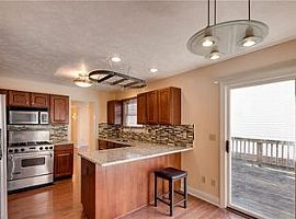 1946 E 84th St, Cleveland, Oh 44103 3 Beds 2.5 Baths in Cleveland, OH (Photo 6 of 12)