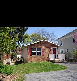 1008 W King St, Martinsburg, Wv 25401 in Martinsburg, WV