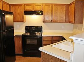  7827 Park North Bnd, Indianapolis, in 46260  in Indianapolis, IN (Photo 5 of 9)