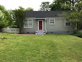 311 Tamworth Dr, Nashville, Tn 37214 2 Beds 1 Bath 888 Sqft in Nashville, TN (Photo 2 of 3)