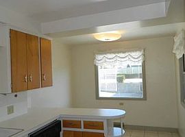 Spacious Detached 2 Car Garage, Nice Sized Partially Fenced Yar in Spokane, WA (Photo 4 of 4)