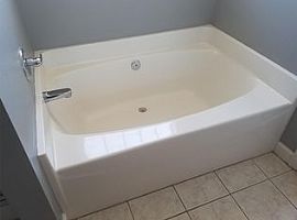 3 Bedroom/2 Bath Ranch, Vaulted Ceilings in Great Room in Fayetteville, NC (Photo 7 of 12)