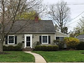 Appliances Included: Dishwasher, Dryer, Refrigerator, Washer in Little Silver, NJ