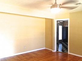 Casady Hills  Nice Open Living Room with Large Windows in Oklahoma City, OK (Photo 2 of 5)