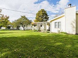 Located on a Quiet Street in a Popular Neighborhood Close to Sc in Monticello, IL (Photo 7 of 7)