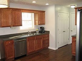 3 Bedroom, 3 Bath Ranch Home in Vine Grove in Vine Grove, KY (Photo 3 of 7)