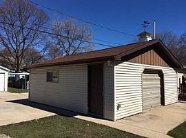 Recently Updated and Well Cared For, This Solidly Built 3 Bedro in Wauwatosa, WI (Photo 2 of 6)