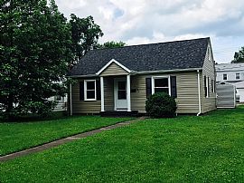 Recently Renovated One-Story Home with Level Yard in Nice Kanaw in Charleston, WV