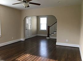 32 Hampton Roads Ave, Hampton, Va 23661 4 Beds 2.5 Baths in Hampton, VA (Photo 7 of 8)