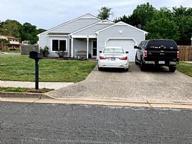 2 Hiram Crockett Ct, Hampton, Va 23669 Rent$700 and Dep $700 in Hampton, VA