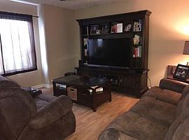 2 Hiram Crockett Ct, Hampton, Va 23669 Rent$700 and Dep $700 in Hampton, VA (Photo 2 of 8)