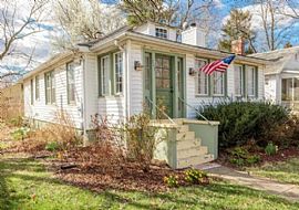 117 E Alexandria Ave, Alexandria, Va 22301 2 Beds 1 Bath in Alexandria, VA