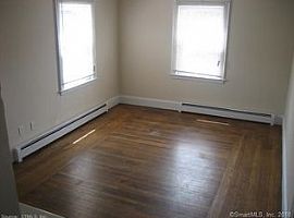 44 Avery Ln, Waterford, Ct 06385 in Waterford, CT (Photo 3 of 9)