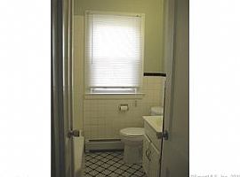 44 Avery Ln, Waterford, Ct 06385 in Waterford, CT (Photo 7 of 9)