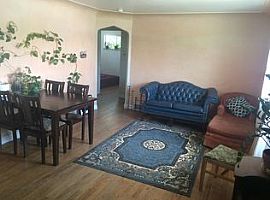 W Gunnison Dr Denver, Co 80219 3 Beds 1 Bath 1,147 Sqft in Denver, CO (Photo 4 of 4)