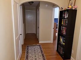 1063 Farmington Ave Fl 1st, West Hartford, Ct 06107 in West Hartford, CT (Photo 4 of 10)