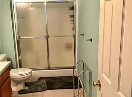 28 Florence Way # 28, Farmington, Ct 06032 in Farmington, CT (Photo 10 of 10)